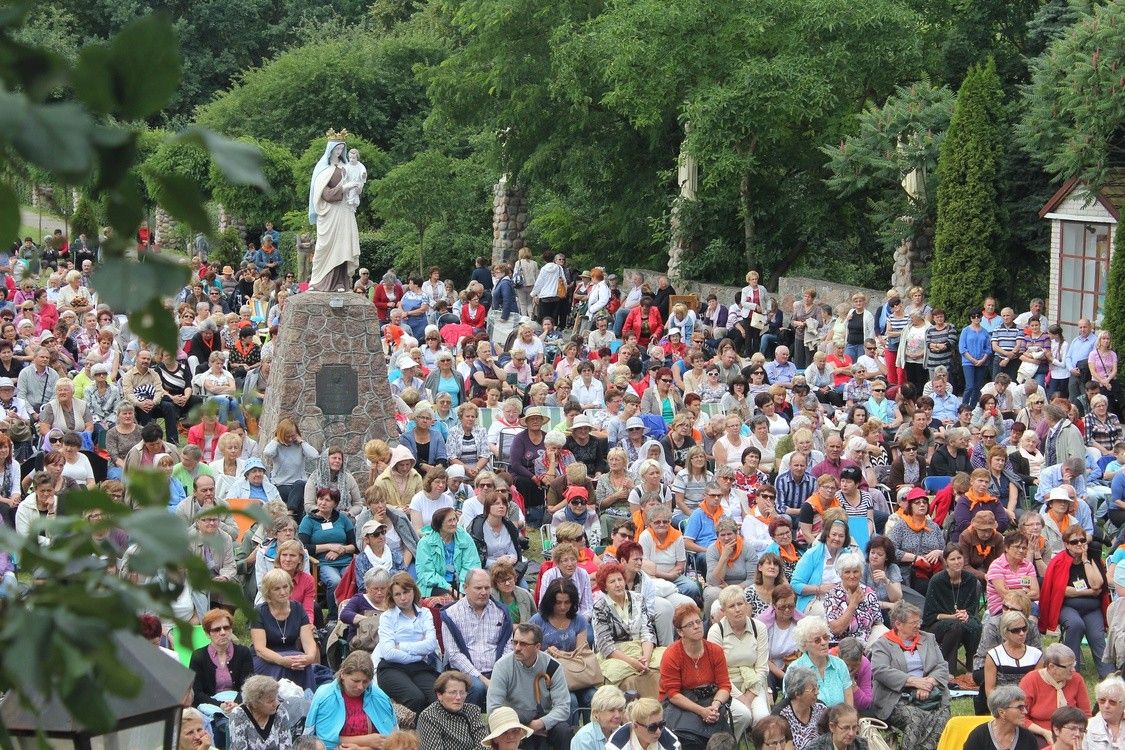 XXIV Spotkanie Rodziny Matki Bożej Szkaplerznej w Oborach - sobota, 15 lipca 2023 r.