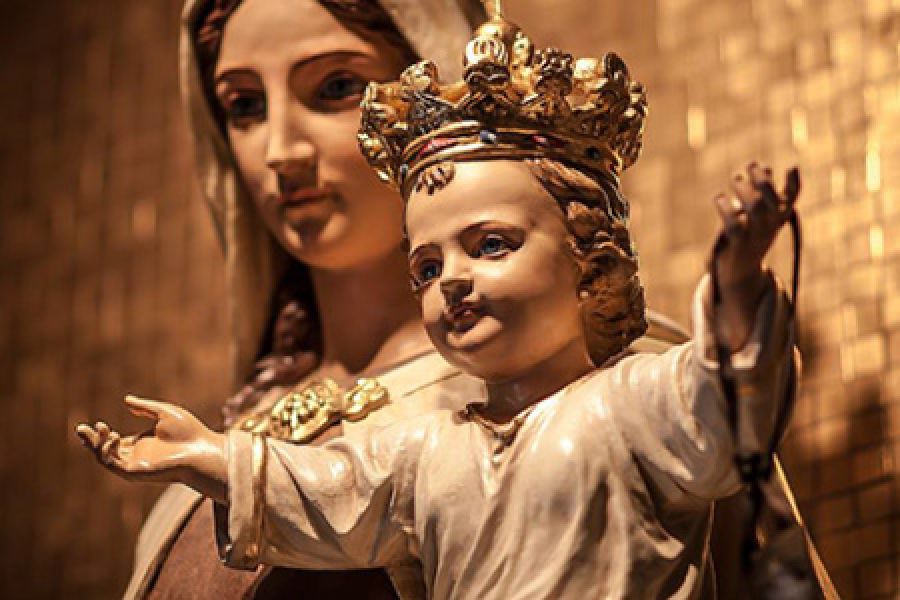 Wideo przesłanie o. Generała - [En] na Uroczystość Matki Bożej Szkaplerznej